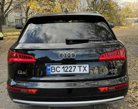 Черный Ауди Ку 5, объемом двигателя 1.98 л и пробегом 203 тыс. км за 19900 $, фото 3 на Automoto.ua