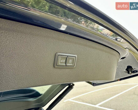 Черный Ауди Ку 5, объемом двигателя 1.98 л и пробегом 208 тыс. км за 21999 $, фото 74 на Automoto.ua