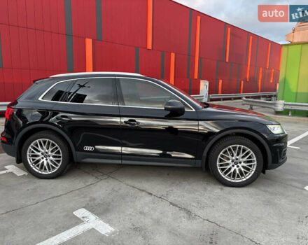 Черный Ауди Ку 5, объемом двигателя 1.97 л и пробегом 280 тыс. км за 27500 $, фото 4 на Automoto.ua