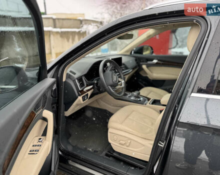 Черный Ауди Ку 5, объемом двигателя 1.98 л и пробегом 141 тыс. км за 23900 $, фото 7 на Automoto.ua