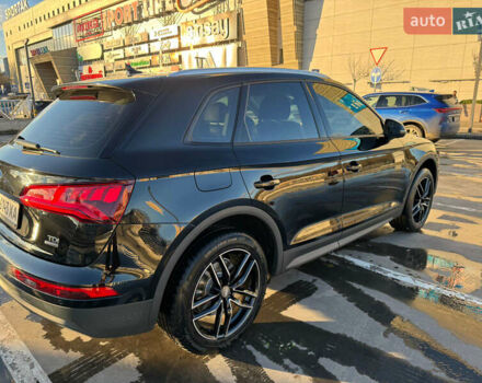 Черный Ауди Ку 5, объемом двигателя 1.97 л и пробегом 250 тыс. км за 26500 $, фото 3 на Automoto.ua