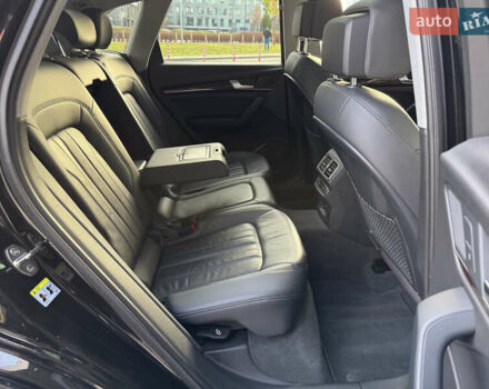 Чорний Ауді Ку 5, об'ємом двигуна 2 л та пробігом 111 тис. км за 23500 $, фото 25 на Automoto.ua