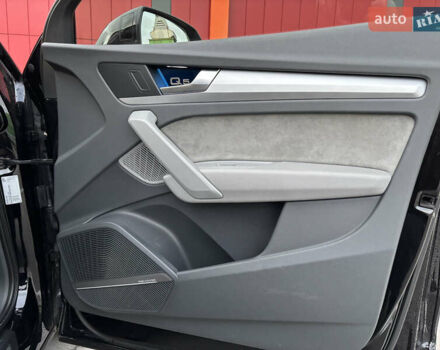 Черный Ауди Ку 5, объемом двигателя 1.97 л и пробегом 280 тыс. км за 27500 $, фото 10 на Automoto.ua