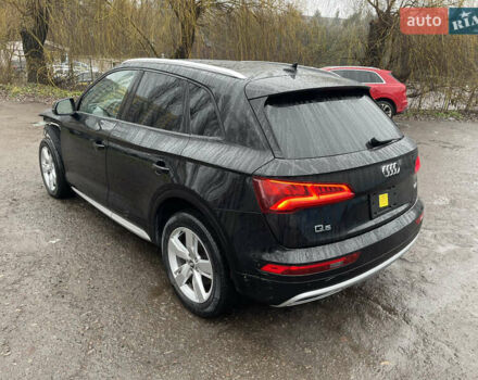 Черный Ауди Ку 5, объемом двигателя 2 л и пробегом 191 тыс. км за 14800 $, фото 1 на Automoto.ua