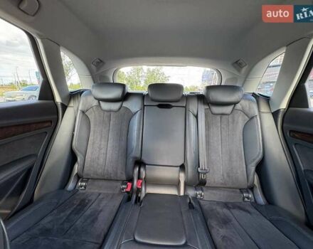 Черный Ауди Ку 5, объемом двигателя 1.97 л и пробегом 223 тыс. км за 34000 $, фото 5 на Automoto.ua