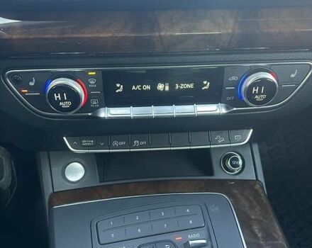 Черный Ауди Ку 5, объемом двигателя 1.98 л и пробегом 174 тыс. км за 18500 $, фото 13 на Automoto.ua