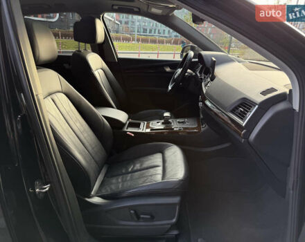 Чорний Ауді Ку 5, об'ємом двигуна 2 л та пробігом 111 тис. км за 23500 $, фото 24 на Automoto.ua