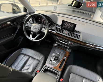 Чорний Ауді Ку 5, об'ємом двигуна 2 л та пробігом 111 тис. км за 23500 $, фото 30 на Automoto.ua