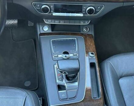 Чорний Ауді Ку 5, об'ємом двигуна 2 л та пробігом 140 тис. км за 17400 $, фото 5 на Automoto.ua