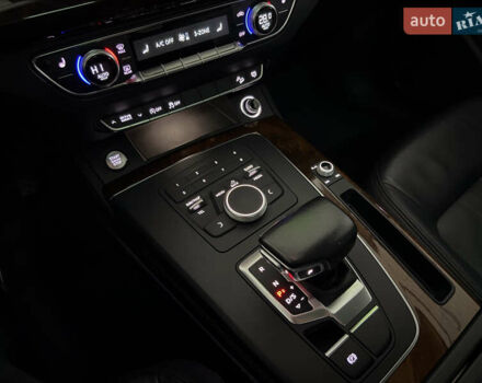 Чорний Ауді Ку 5, об'ємом двигуна 2 л та пробігом 111 тис. км за 23500 $, фото 46 на Automoto.ua