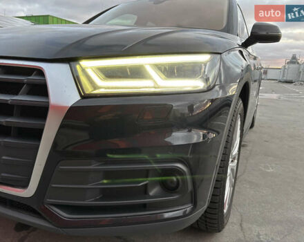 Черный Ауди Ку 5, объемом двигателя 1.97 л и пробегом 280 тыс. км за 27500 $, фото 21 на Automoto.ua