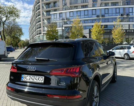 Черный Ауди Ку 5, объемом двигателя 1.97 л и пробегом 325 тыс. км за 26500 $, фото 5 на Automoto.ua