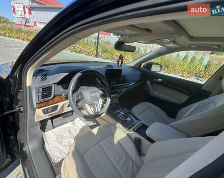Чорний Ауді Ку 5, об'ємом двигуна 2 л та пробігом 209 тис. км за 21500 $, фото 12 на Automoto.ua