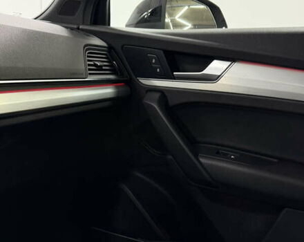 Черный Ауди Ку 5, объемом двигателя 1.98 л и пробегом 105 тыс. км за 26900 $, фото 27 на Automoto.ua