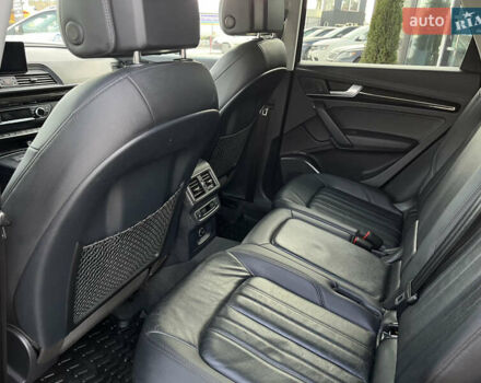 Чорний Ауді Ку 5, об'ємом двигуна 2 л та пробігом 156 тис. км за 22900 $, фото 16 на Automoto.ua