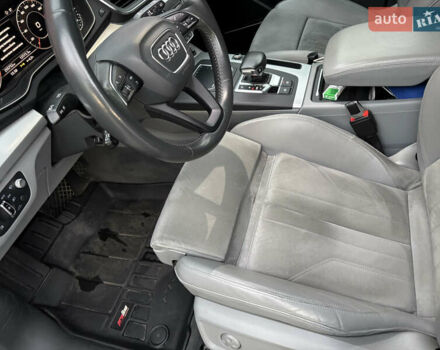 Черный Ауди Ку 5, объемом двигателя 1.97 л и пробегом 280 тыс. км за 27500 $, фото 26 на Automoto.ua