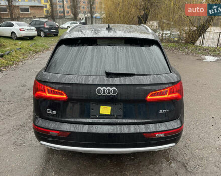 Черный Ауди Ку 5, объемом двигателя 2 л и пробегом 191 тыс. км за 14800 $, фото 2 на Automoto.ua