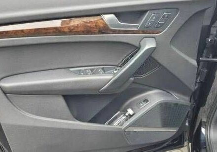 Черный Ауди Ку 5, объемом двигателя 2 л и пробегом 118 тыс. км за 15000 $, фото 11 на Automoto.ua