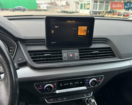 Чорний Ауді Ку 5, об'ємом двигуна 2 л та пробігом 159 тис. км за 17950 $, фото 23 на Automoto.ua