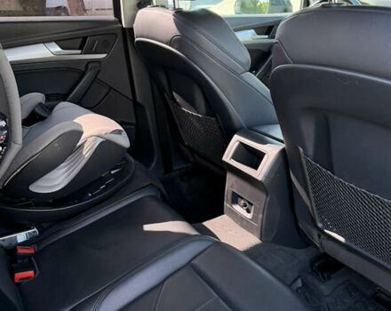 Черный Ауди Ку 5, объемом двигателя 1.97 л и пробегом 325 тыс. км за 26500 $, фото 12 на Automoto.ua