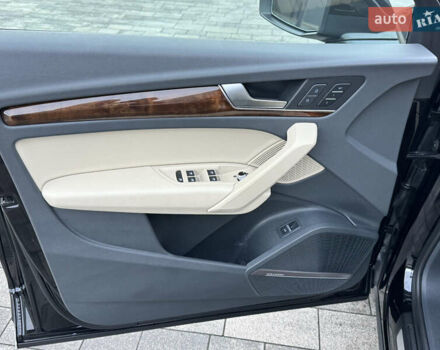 Черный Ауди Ку 5, объемом двигателя 2 л и пробегом 208 тыс. км за 20700 $, фото 16 на Automoto.ua