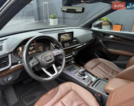 Черный Ауди Ку 5, объемом двигателя 1.98 л и пробегом 69 тыс. км за 30000 $, фото 8 на Automoto.ua