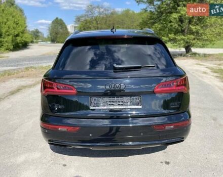 Черный Ауди Ку 5, объемом двигателя 2 л и пробегом 185 тыс. км за 22300 $, фото 4 на Automoto.ua