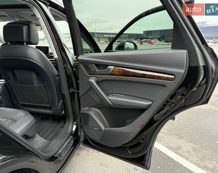 Черный Ауди Ку 5, объемом двигателя 1.98 л и пробегом 103 тыс. км за 27700 $, фото 23 на Automoto.ua