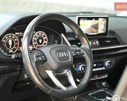 Черный Ауди Ку 5, объемом двигателя 1.98 л и пробегом 142 тыс. км за 19000 $, фото 6 на Automoto.ua