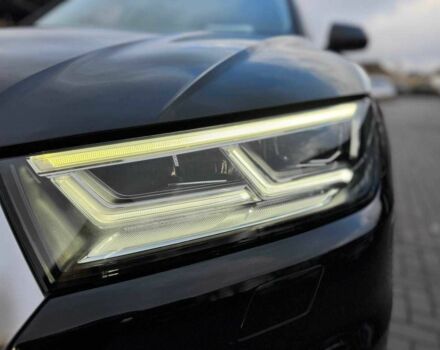 Чорний Ауді Ку 5, об'ємом двигуна 2 л та пробігом 71 тис. км за 29900 $, фото 1 на Automoto.ua