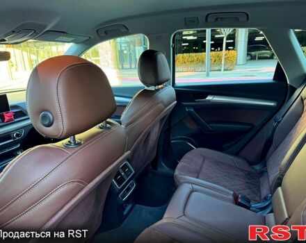 Черный Ауди Ку 5, объемом двигателя 2 л и пробегом 179 тыс. км за 30500 $, фото 4 на Automoto.ua