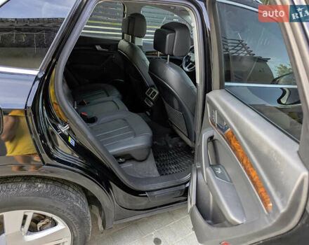 Черный Ауди Ку 5, объемом двигателя 1.98 л и пробегом 207 тыс. км за 25000 $, фото 11 на Automoto.ua