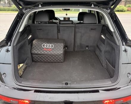 Черный Ауди Ку 5, объемом двигателя 2 л и пробегом 134 тыс. км за 570 $, фото 4 на Automoto.ua