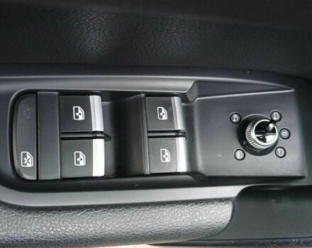 Черный Ауди Ку 5, объемом двигателя 2 л и пробегом 86 тыс. км за 16000 $, фото 14 на Automoto.ua