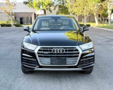 Чорний Ауді Ку 5, об'ємом двигуна 2 л та пробігом 30 тис. км за 15000 $, фото 1 на Automoto.ua