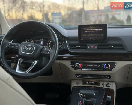 Чорний Ауді Ку 5, об'ємом двигуна 2 л та пробігом 88 тис. км за 22750 $, фото 59 на Automoto.ua