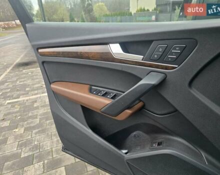 Черный Ауди Ку 5, объемом двигателя 1.98 л и пробегом 160 тыс. км за 26000 $, фото 14 на Automoto.ua