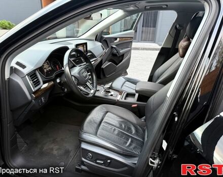 Ауди Ку 5 2018 в Киеве на Automoto.ua Черный Ауди Ку 5, объемом двигателя 2 л и пробегом 74 тыс. км за 26500 $, фото 9 на Automoto.ua