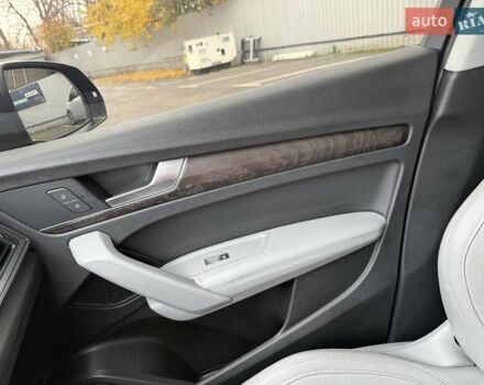 Черный Ауди Ку 5, объемом двигателя 1.98 л и пробегом 61 тыс. км за 28400 $, фото 25 на Automoto.ua