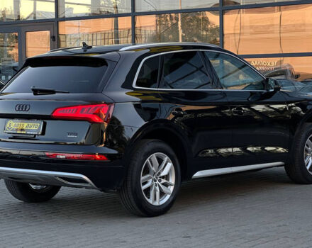 Черный Ауди Ку 5, объемом двигателя 2 л и пробегом 82 тыс. км за 30300 $, фото 5 на Automoto.ua