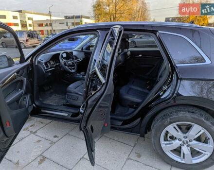 Черный Ауди Ку 5, объемом двигателя 1.98 л и пробегом 207 тыс. км за 25000 $, фото 9 на Automoto.ua