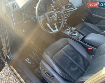 Чорний Ауді Ку 5, об'ємом двигуна 2 л та пробігом 151 тис. км за 23400 $, фото 32 на Automoto.ua