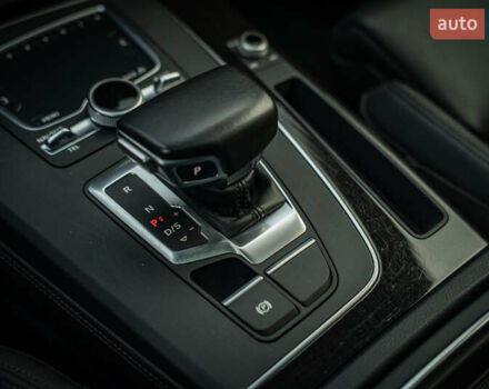 Черный Ауди Ку 5, объемом двигателя 1.98 л и пробегом 87 тыс. км за 28800 $, фото 31 на Automoto.ua