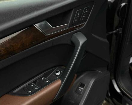 Черный Ауди Ку 5, объемом двигателя 2 л и пробегом 160 тыс. км за 26100 $, фото 20 на Automoto.ua