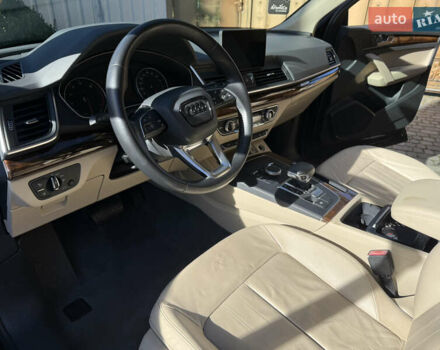 Чорний Ауді Ку 5, об'ємом двигуна 2 л та пробігом 95 тис. км за 20900 $, фото 25 на Automoto.ua