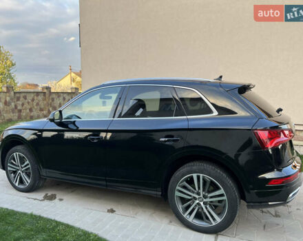 Черный Ауди Ку 5, объемом двигателя 1.97 л и пробегом 96 тыс. км за 39900 $, фото 2 на Automoto.ua