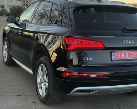 Чорний Ауді Ку 5, об'ємом двигуна 2 л та пробігом 88 тис. км за 22750 $, фото 48 на Automoto.ua