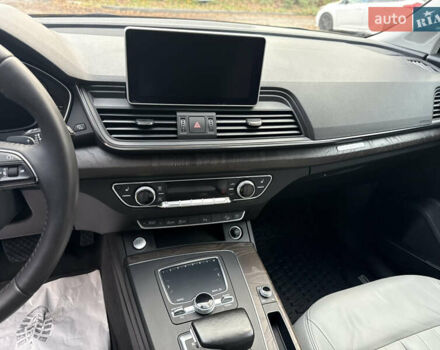 Черный Ауди Ку 5, объемом двигателя 2 л и пробегом 182 тыс. км за 23800 $, фото 17 на Automoto.ua