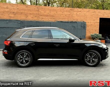 Ауди Ку 5 2018 в Киеве на Automoto.ua Черный Ауди Ку 5, объемом двигателя 2 л и пробегом 74 тыс. км за 26500 $, фото 7 на Automoto.ua