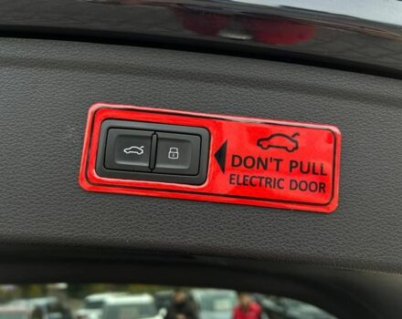 Черный Ауди Ку 5, объемом двигателя 2 л и пробегом 130 тыс. км за 28600 $, фото 22 на Automoto.ua